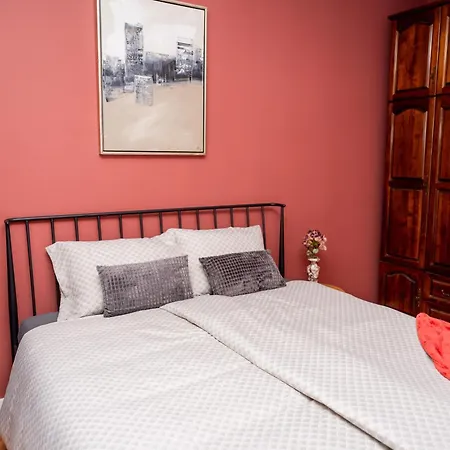 Vera With Free Parking Apartment *