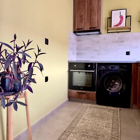 Vera With Free Parking Apartment *